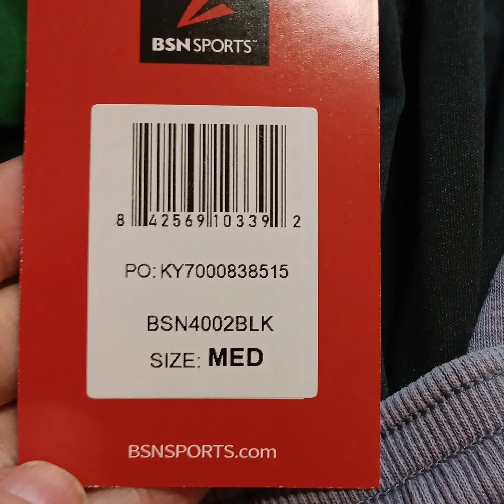 3 kids athletics shorts. Euc kid medium - Picture 3 of 5